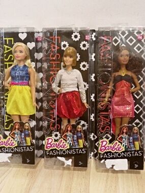 3 BARBIE Fashionistas #22, 23 & 24